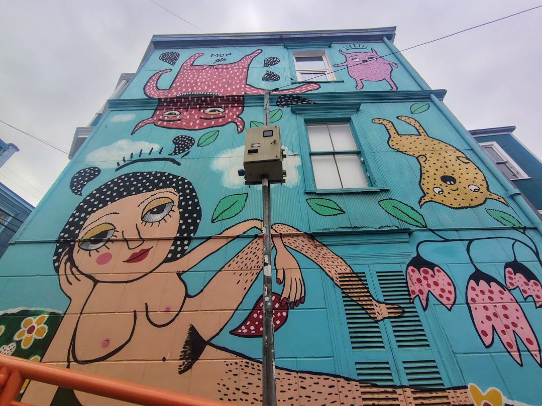 Mural de Mon Laferte: "Día Uno"